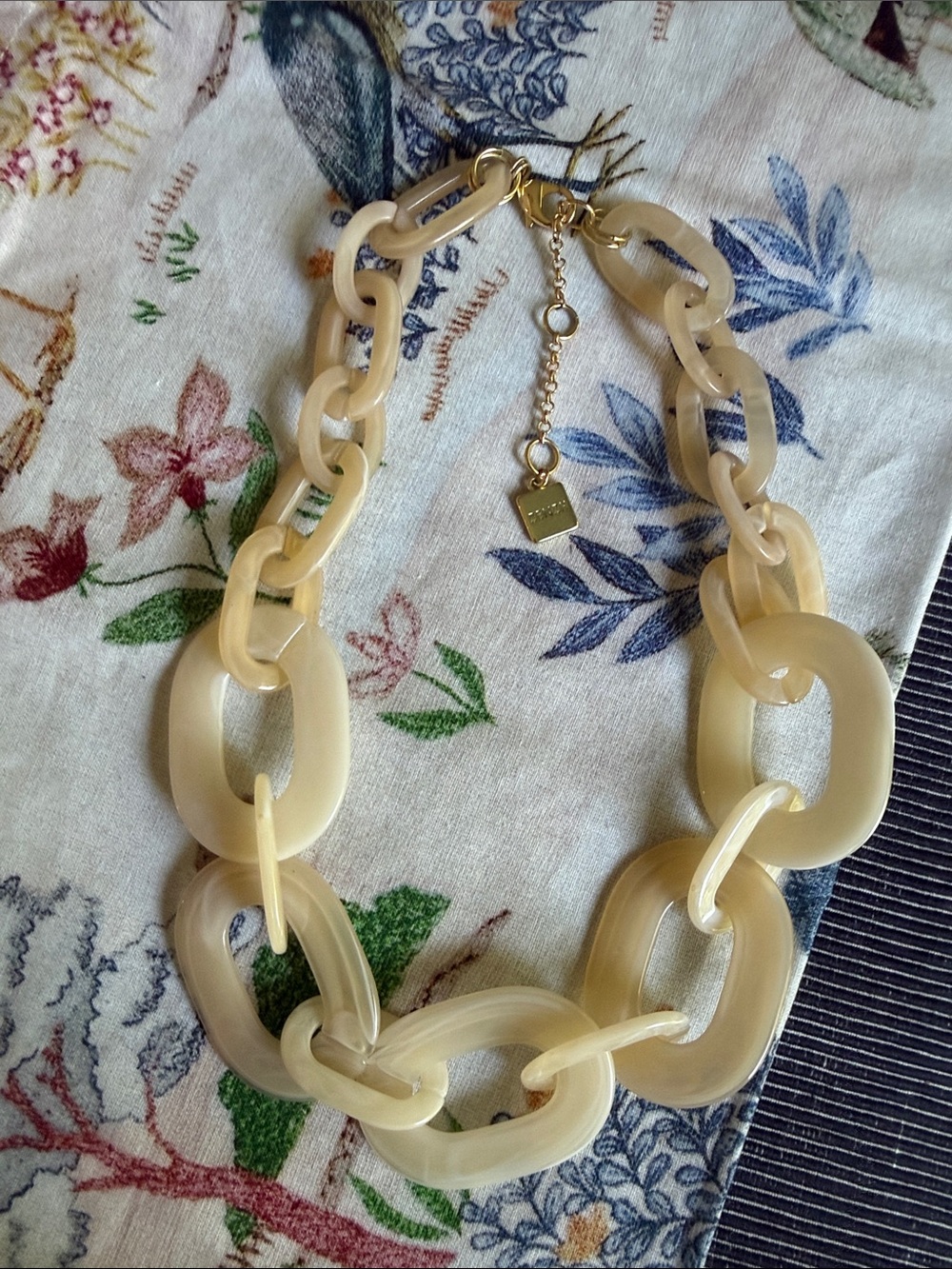 Neutral Zenzii Cream Link Resin Necklace with Gold Accent